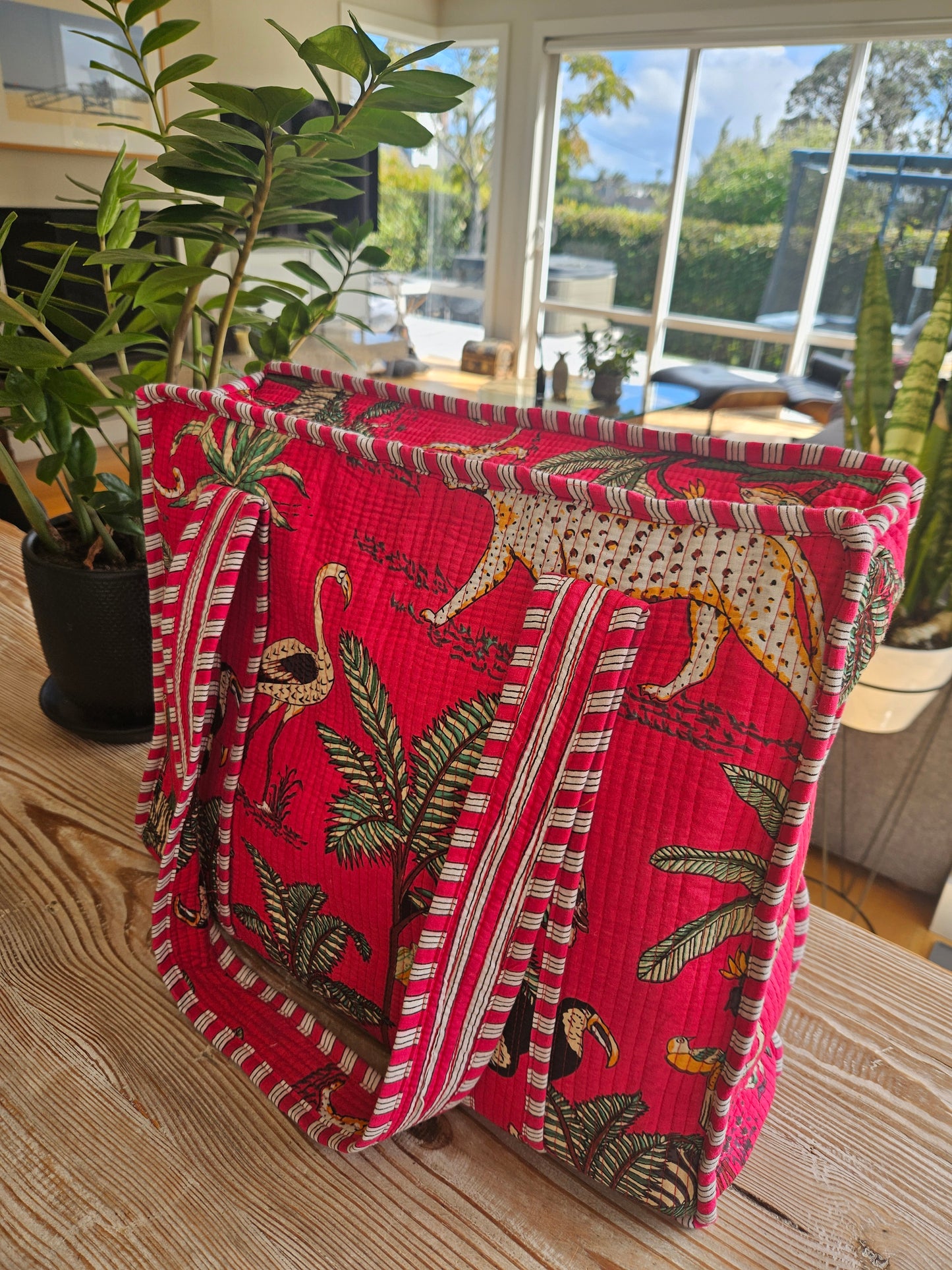 Jungle Pink - Zipped Tote Bag