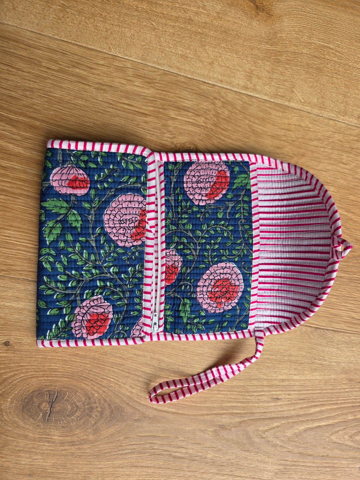 Jewellery Pouch - Dark Blue Floral