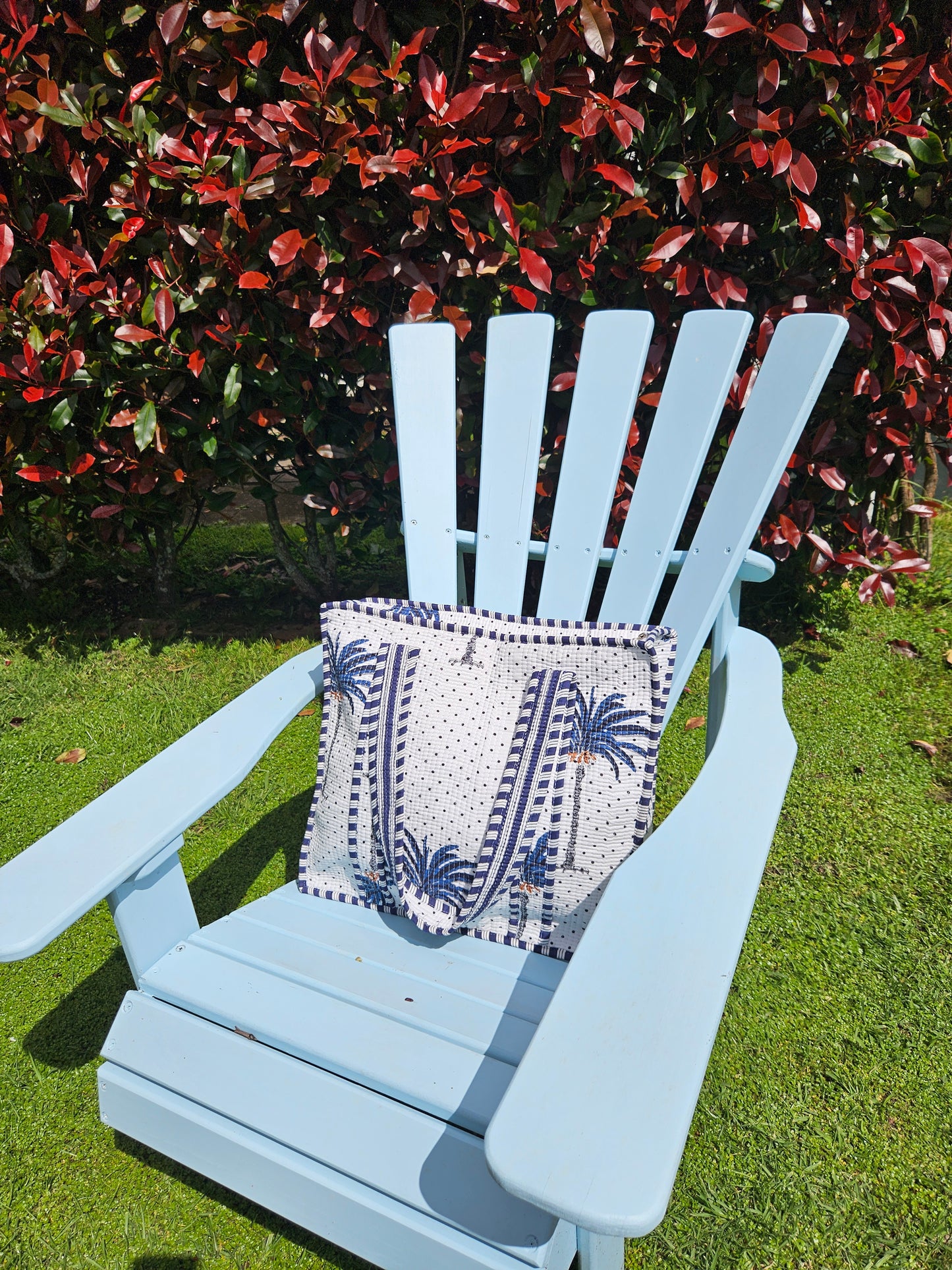 Island Time - Zipped Tote Bag