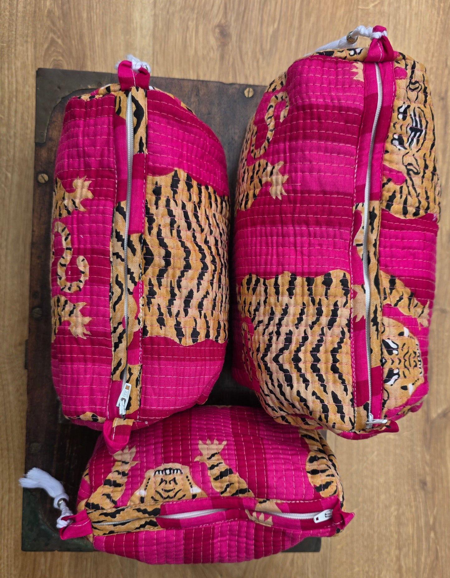 Magenta Pink Tiger - Vanity Bag Set