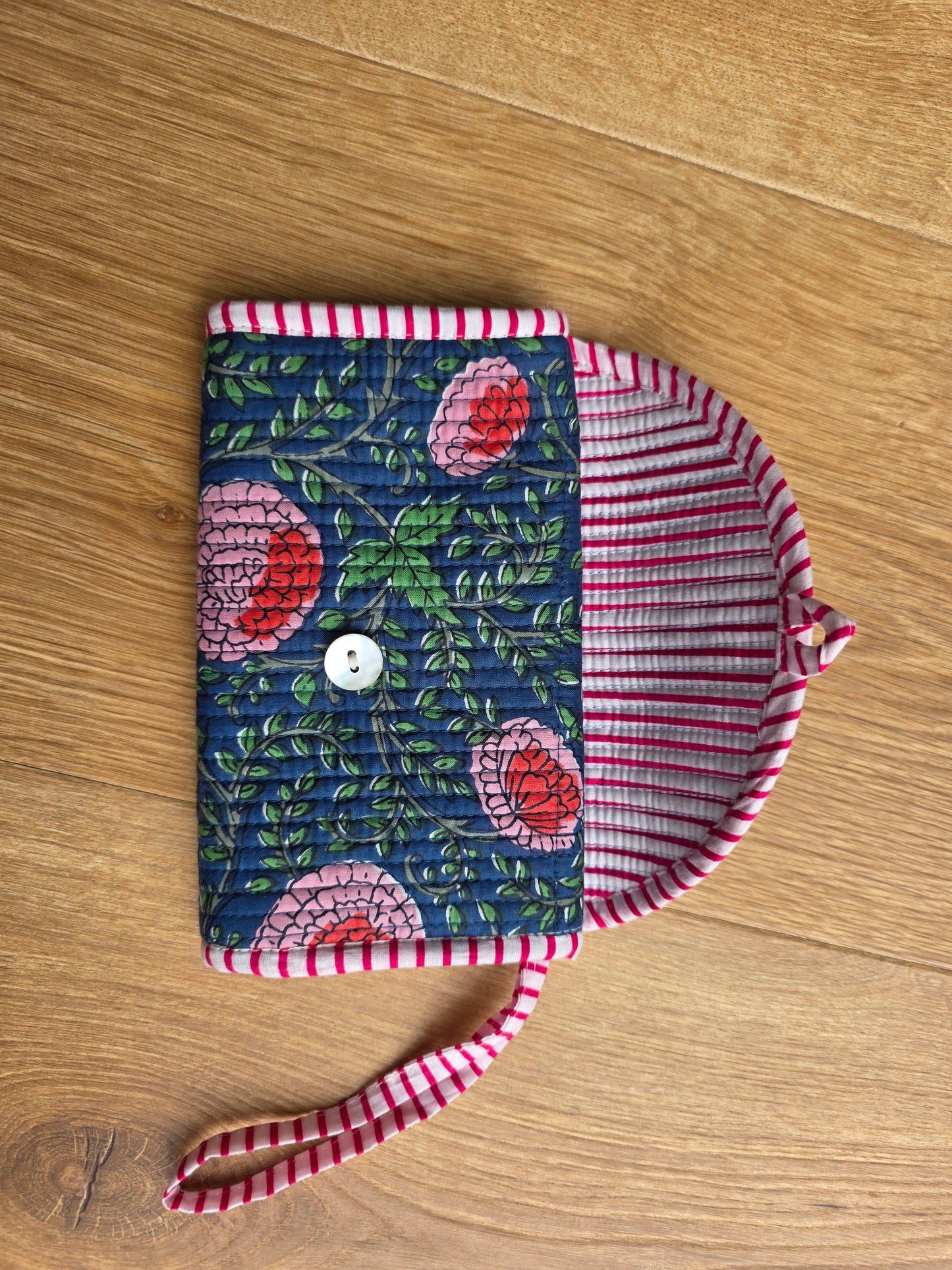 Jewellery Pouch - Dark Blue Floral