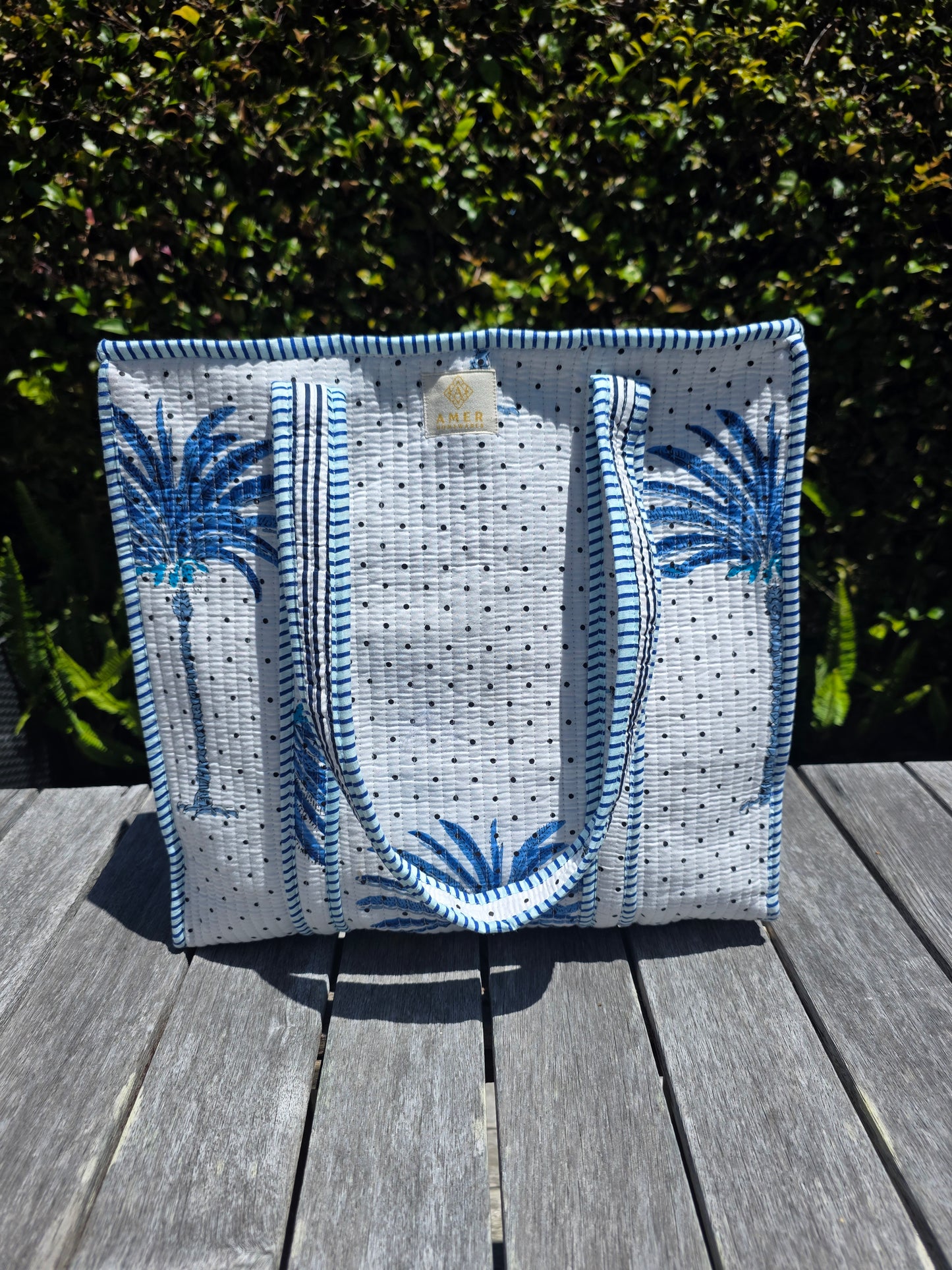 Island Time Midi Zipped Tote - NEW SEASON