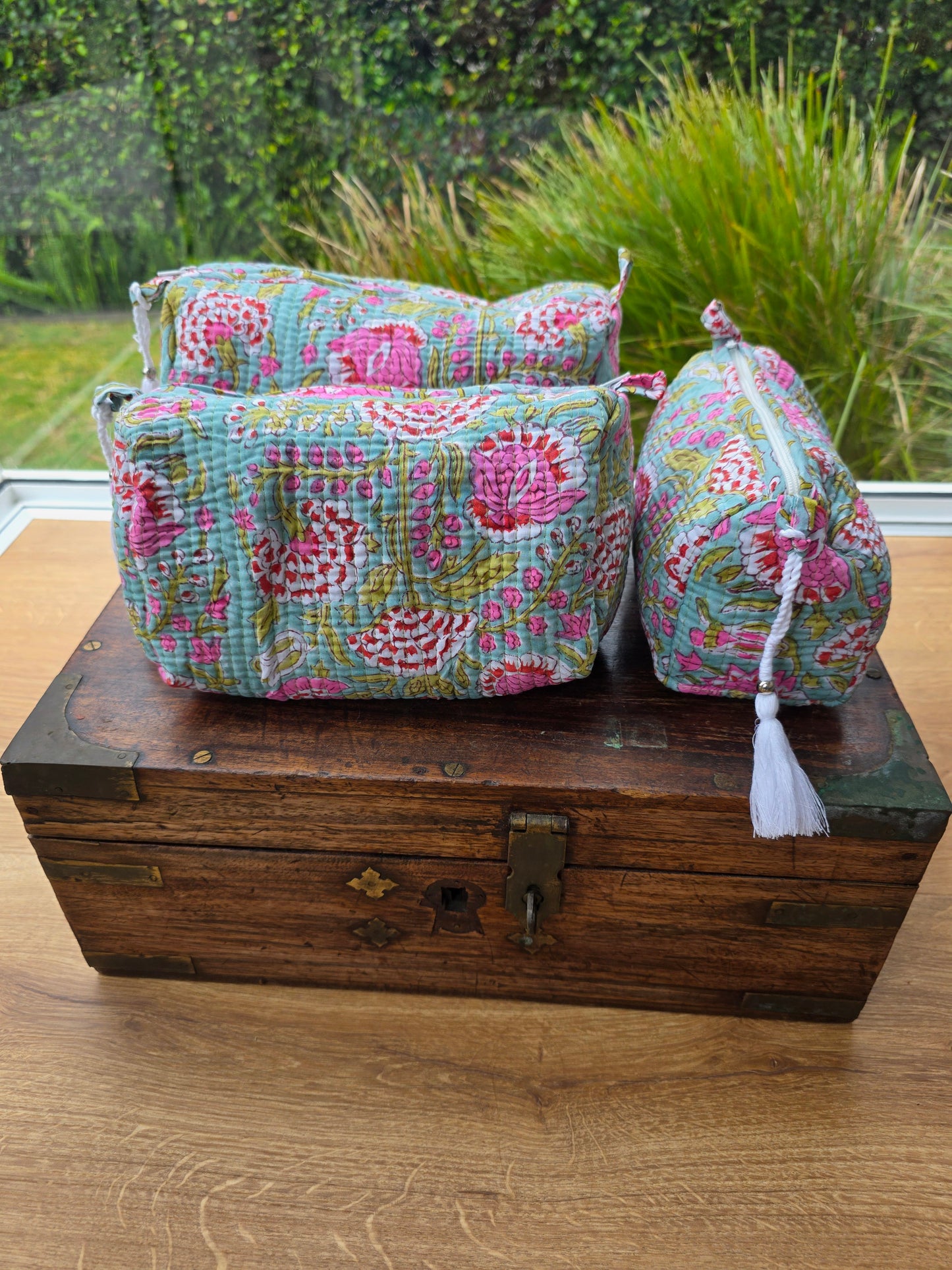 Floral Joy - Vanity Bag Set