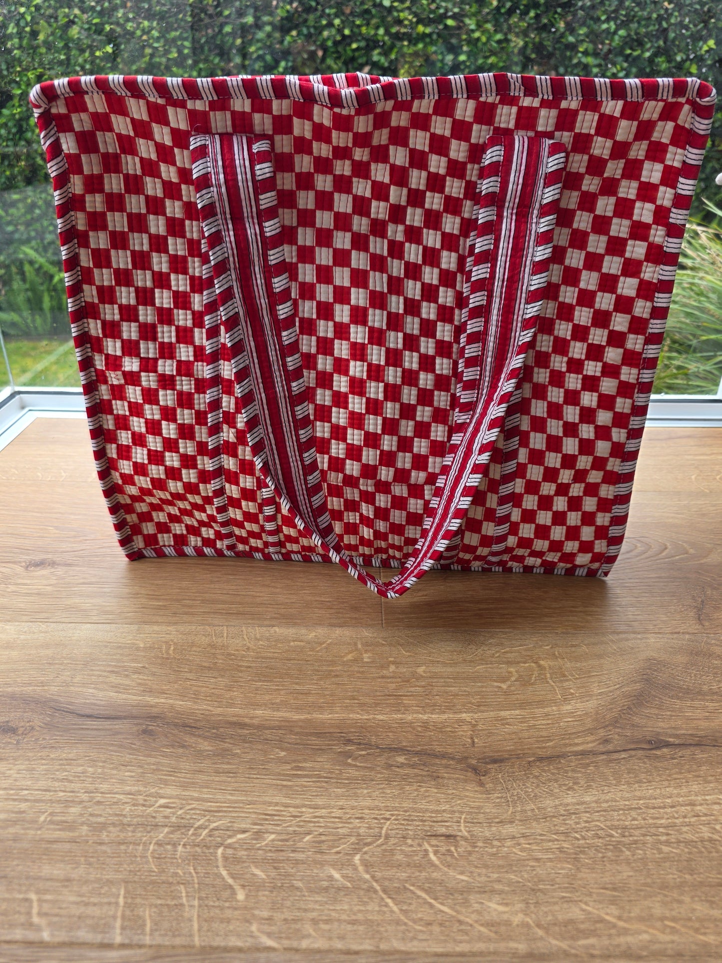 Red Checker Zipped Tote